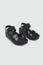 Kadın Sandalet Siyah Rugan Kadın Sandalet VOGA 1400-68 Kadın Düz Sandalet Voga VOGA 26Y 1400-68 ZEN TERLİK