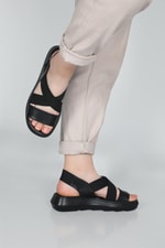 Lastikli Günlük Rahat Siyah Kadın Sandalet FT-2560 Kadın Düz Sandalet Carla Bella CB FT-2560 Sandalet 22Y