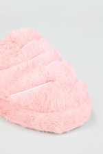 Önü Kapalı Ev İçi Peluş Pembe Kadın Terlik DİKİŞLİ KAPALI TÜYLÜ Kadın Kışlık Ev Terliği Carla Bella My Bella Dikişli Kapalı Terlik