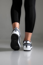 Rahat Bağcıklı Günlük Beyaz Siyah Unisex Spor Ayakkabı 2181 Unisex Günlük Spor Ayakkabı Lambırlent LAMBIRLENT 2181 UNİSEX SPOR