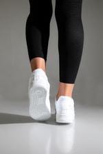 Rahat Bağcıklı Günlük Beyaz Unisex Spor Ayakkabı 2290 Unisex Günlük Spor Ayakkabı Lambırlent LAMBIRLENT 2290 UNİSEX SPOR