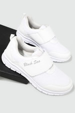 Rahat Nefes Alır Cırtlı Sneaker Beyaz Kadın Spor Ayakkabı 581 Kadın Sneaker BLACK SEA BLACK SEA 581 ZEN ANORAK SPOR
