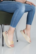 Rahat Taban Düz Bej Kadın Sandalet S-22190 Kadın Düz Sandalet Carla Bella Carla Bella S-22190 22y