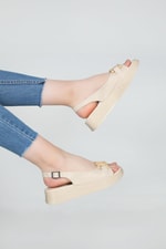 Rahat Taban Düz Bej Kadın Sandalet S-22190 Kadın Düz Sandalet Carla Bella Carla Bella S-22190 22y