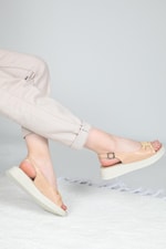 Rahat Taban Düz Nut Kadın Sandalet S-22190 Kadın Düz Sandalet Carla Bella Carla Bella S-22190 22y