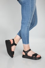 Rahat Taban Düz Siyah Kadın Sandalet S-22205 Kadın Düz Sandalet Carla Bella Carla Bella S-22205 22Y