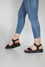 Rahat Taban Düz Siyah Kadın Sandalet S-22205 Kadın Düz Sandalet Carla Bella Carla Bella S-22205 22Y