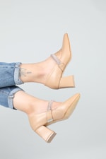 Sivri Burun Taşlı 7 Cm Topuklu Nut Kadın Ayakkabı CM-117 Kadın Yüksek Topuklu Carla Bella My Bella CM-117 Taşlı 22K