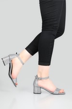 Tek Bant Günlük 5 cm Topuklu Platin Simli Kadın Ayakkabı SR-T05 Kadın Alçak Topuklu Carla Bella CARLA BELLA SR-T05 21K