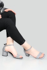 Tek Bant Günlük 5 cm Topuklu Platin Simli Kadın Ayakkabı SR-T05 Kadın Alçak Topuklu Carla Bella CARLA BELLA SR-T05 21K