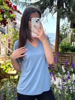 BYMN V YAKA MODAL KUMAŞ KADIN AÇIK MAVİ T SHIRT
