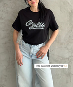 GUSS KADIN GRİ TAŞLI NAKIŞLI SİYAH KADIN TSHIRT