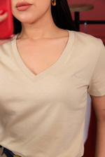 GUSS VİZYON V YAKA TSHIRT