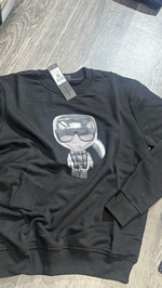 KRL ÖNÜ DOLGU NAKIŞLI SİYAH SWEAT