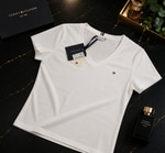 TH  BEYAZ V YAKA NAKIŞ DETAYLI KADIN TSHIRT 