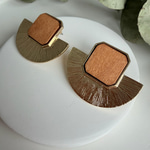 Ahşap Görünümlü Gold Detaylı Küpe 