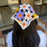 Çiçek Figürlü Örgü Bandana