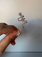 Çiçek Motif Taşlı Earcuff