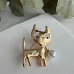 İnci Tasmalı Gold Kedi Broş