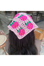 Örgü Bandana Çilek Desenli
