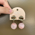 Pembe Top Sallantılı Şık Küpe