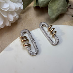 Taşlı Gold Yay Detaylı Küpe 