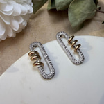 Taşlı Gold Yay Detaylı Küpe