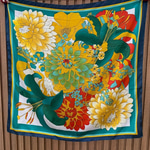 Yeşil Kırmızı Çiçek Desen Fular (70x70)
