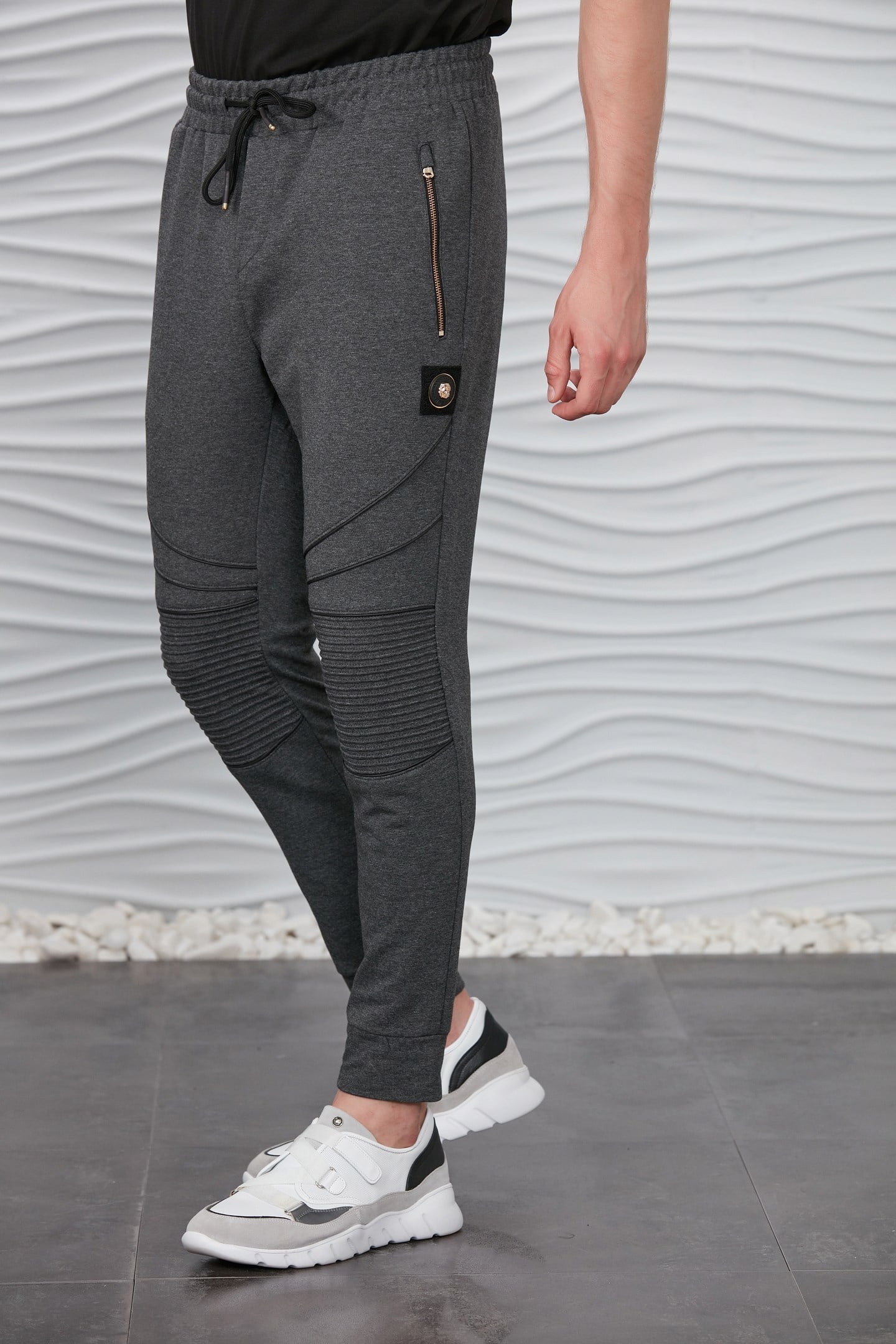 Antrasit Nervürlü Cebi Fermuarlı Jogger Pantolon