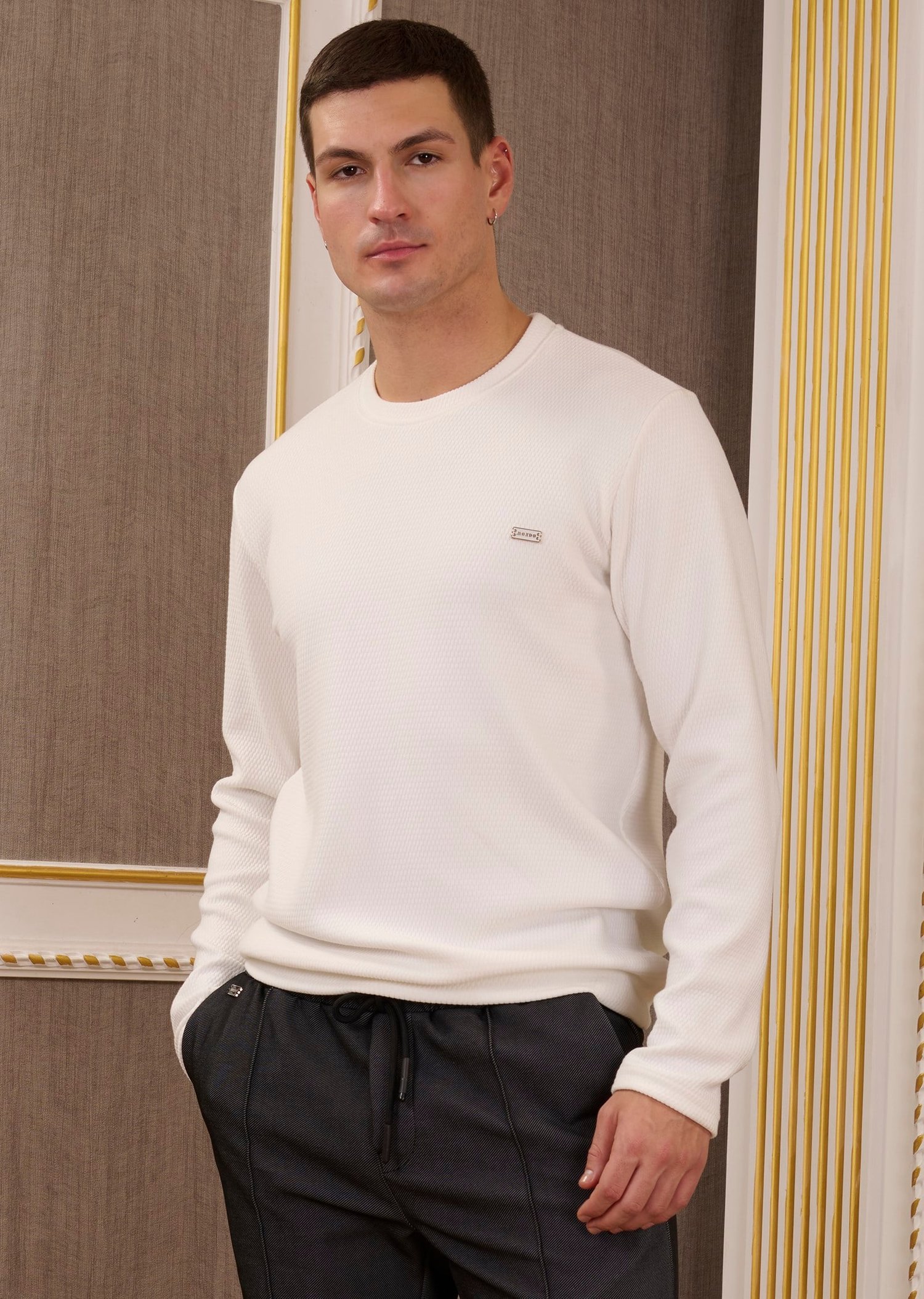 Beyaz Petek Dokulu Pamuklu Jakarlı Sweatshirt