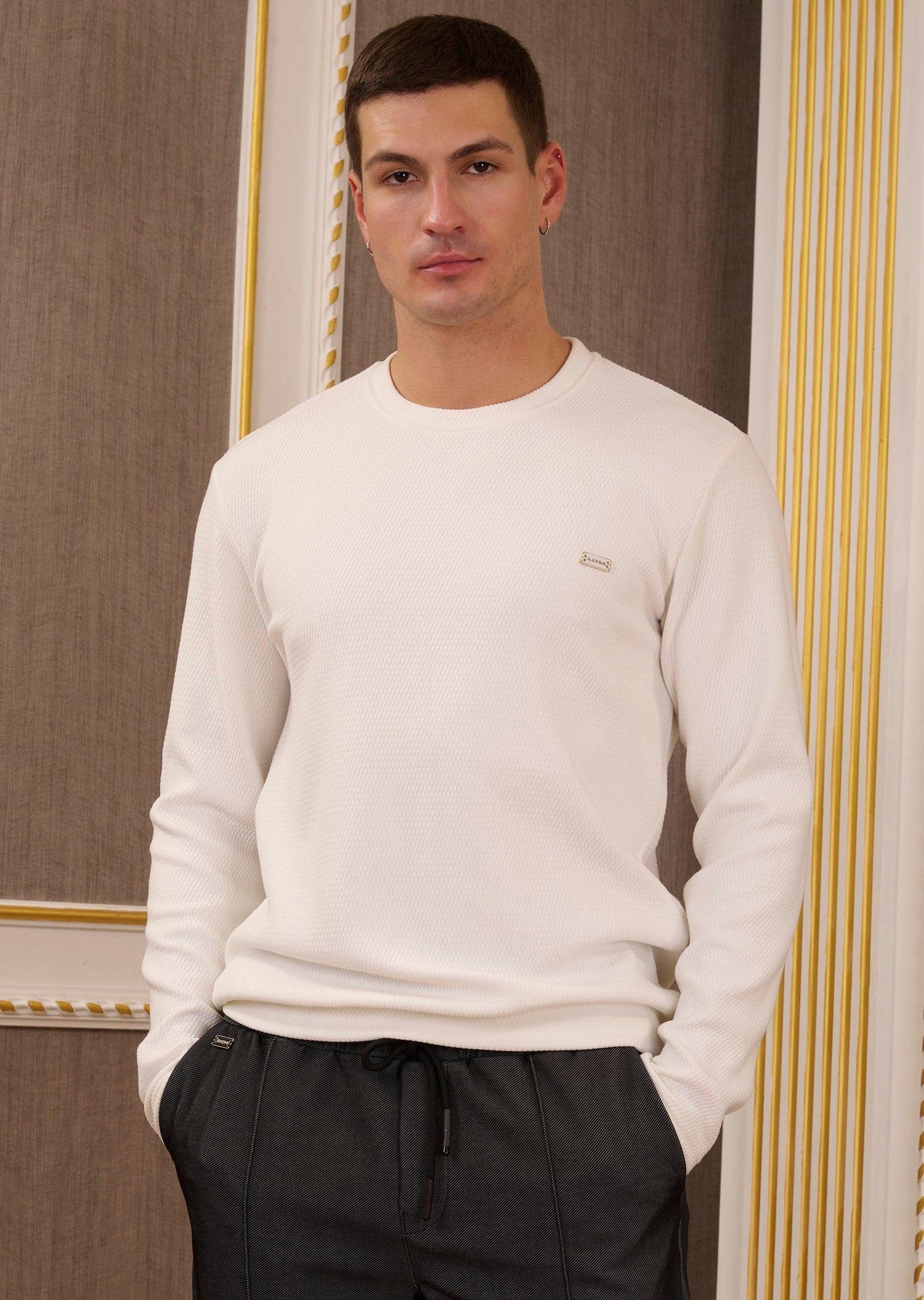 Beyaz Petek Dokulu Pamuklu Jakarlı Sweatshirt
