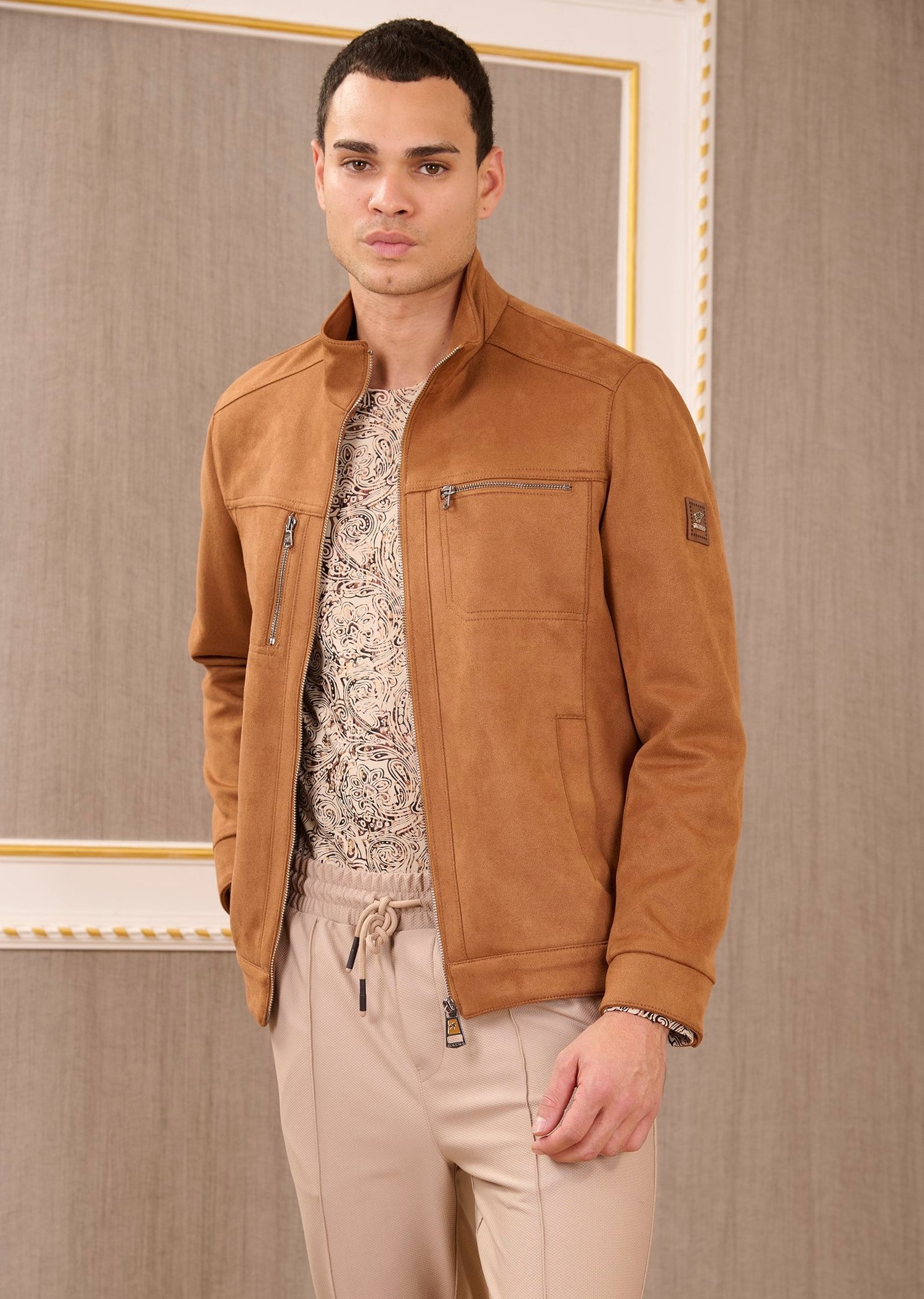 Camel Dik Yaka Fermuarlı Süet Mont
