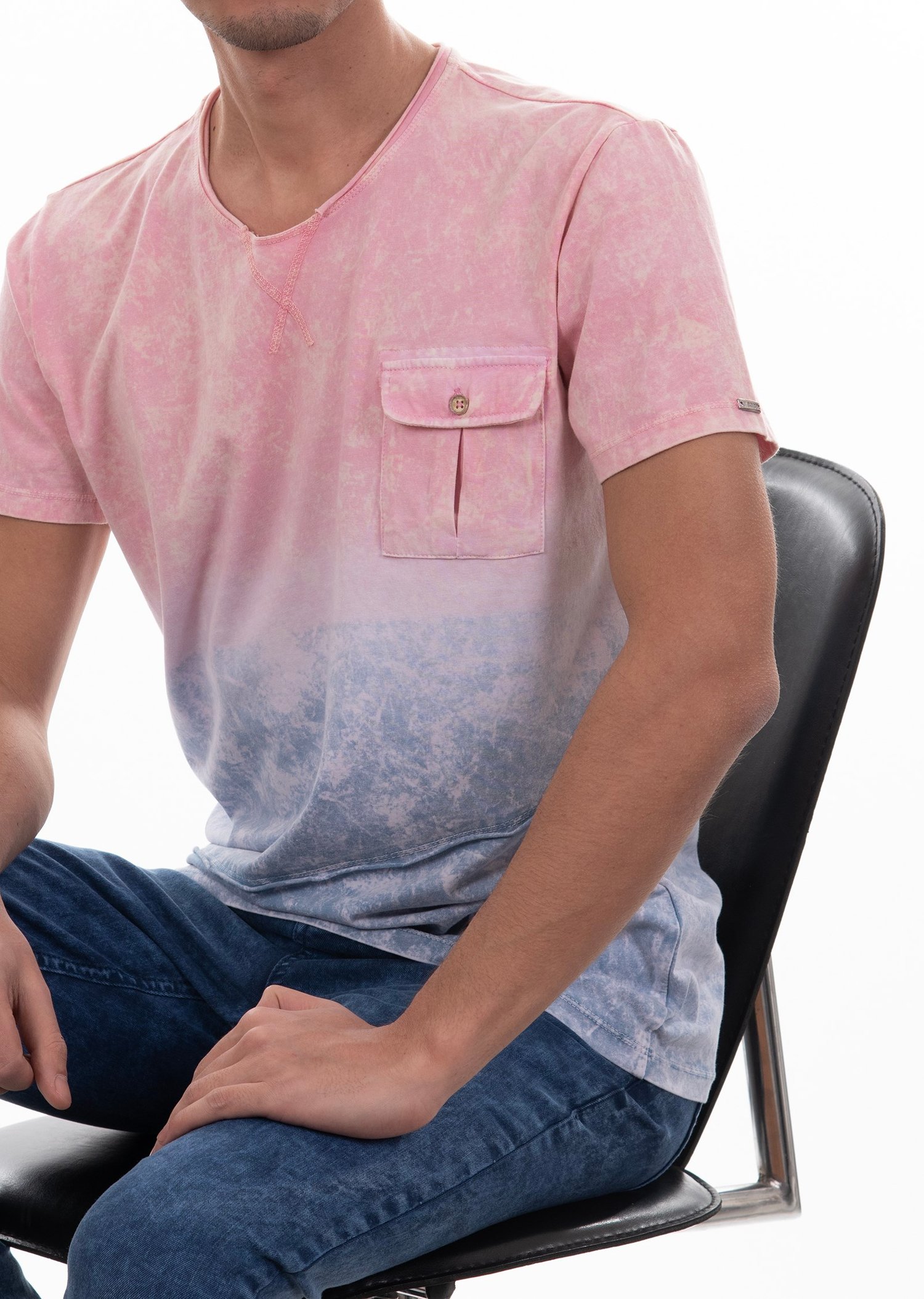 Cepli Eskitme Oval Yaka T-Shirt