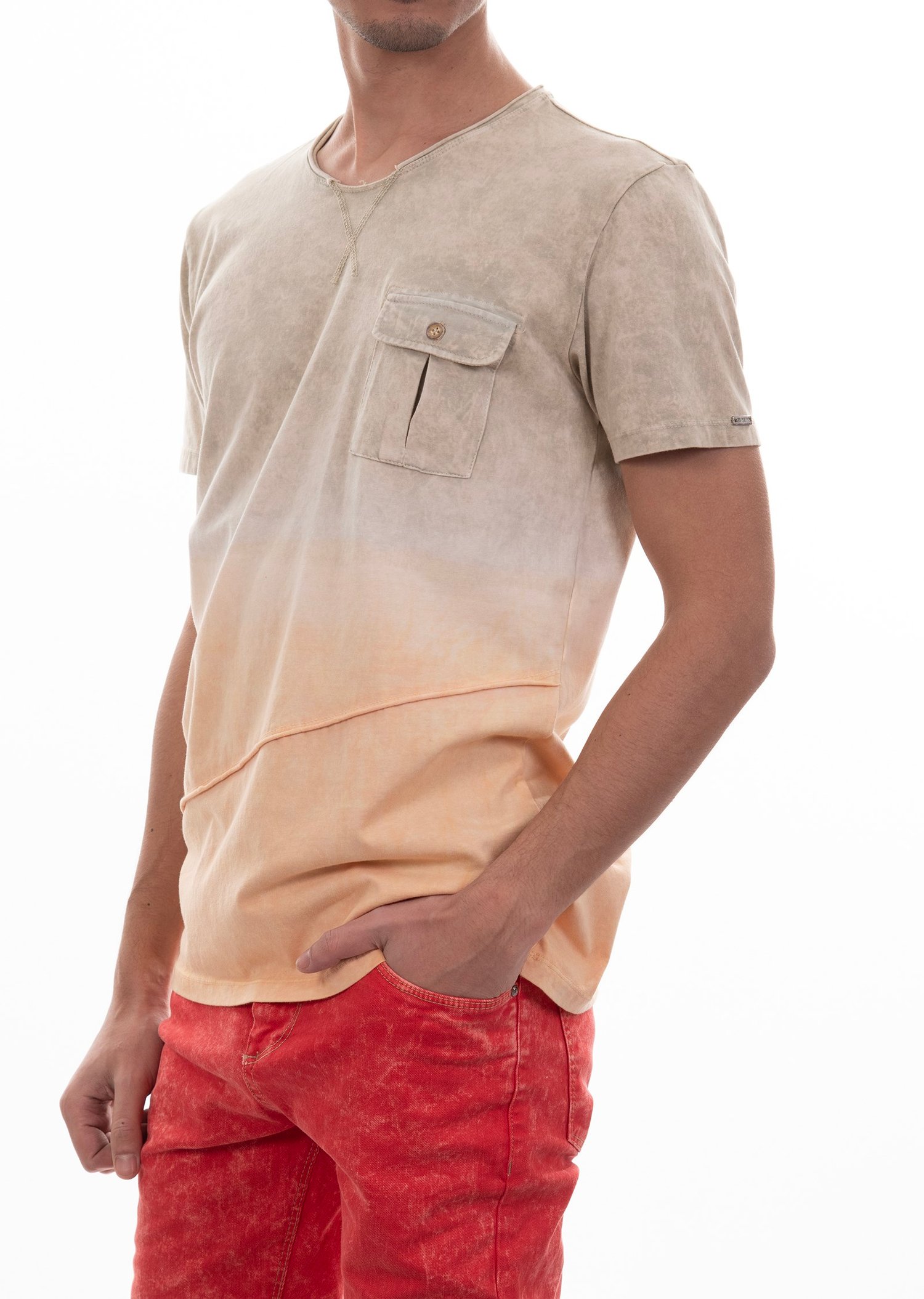 Cepli Eskitme Oval Yaka T-Shirt