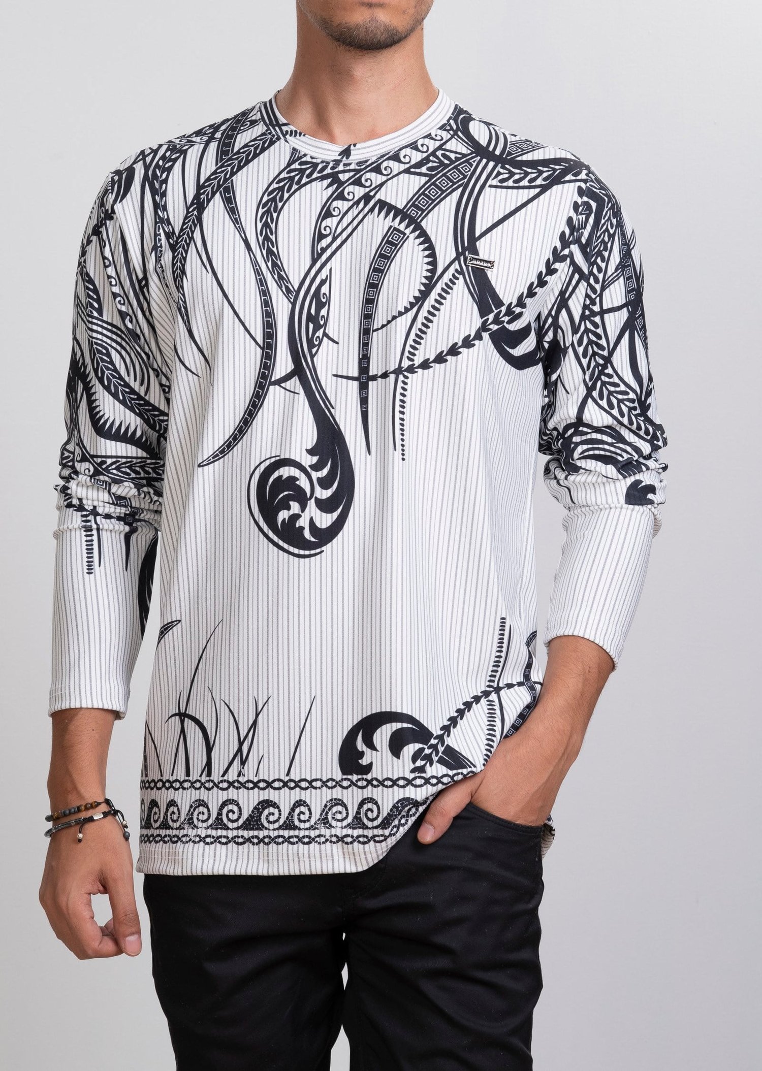 Desenli Beyaz-Siyah Sweatshirt