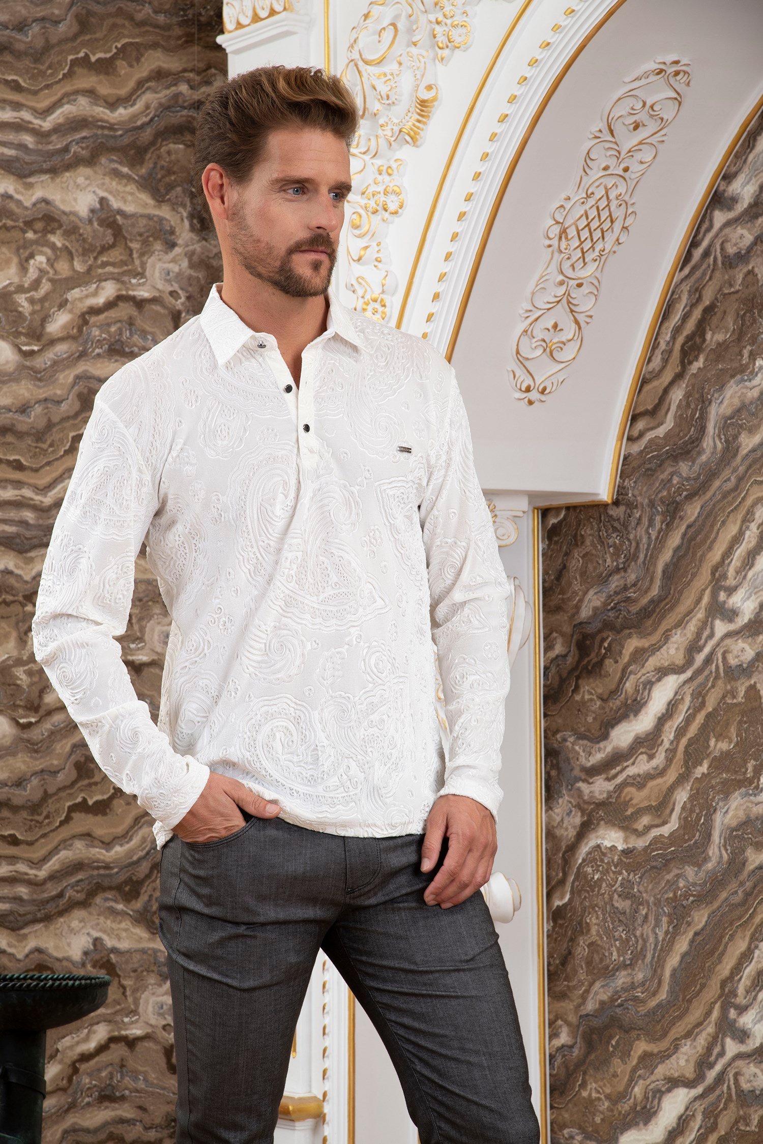Ekru Şal Desenli Polo Yaka Sweatshirt