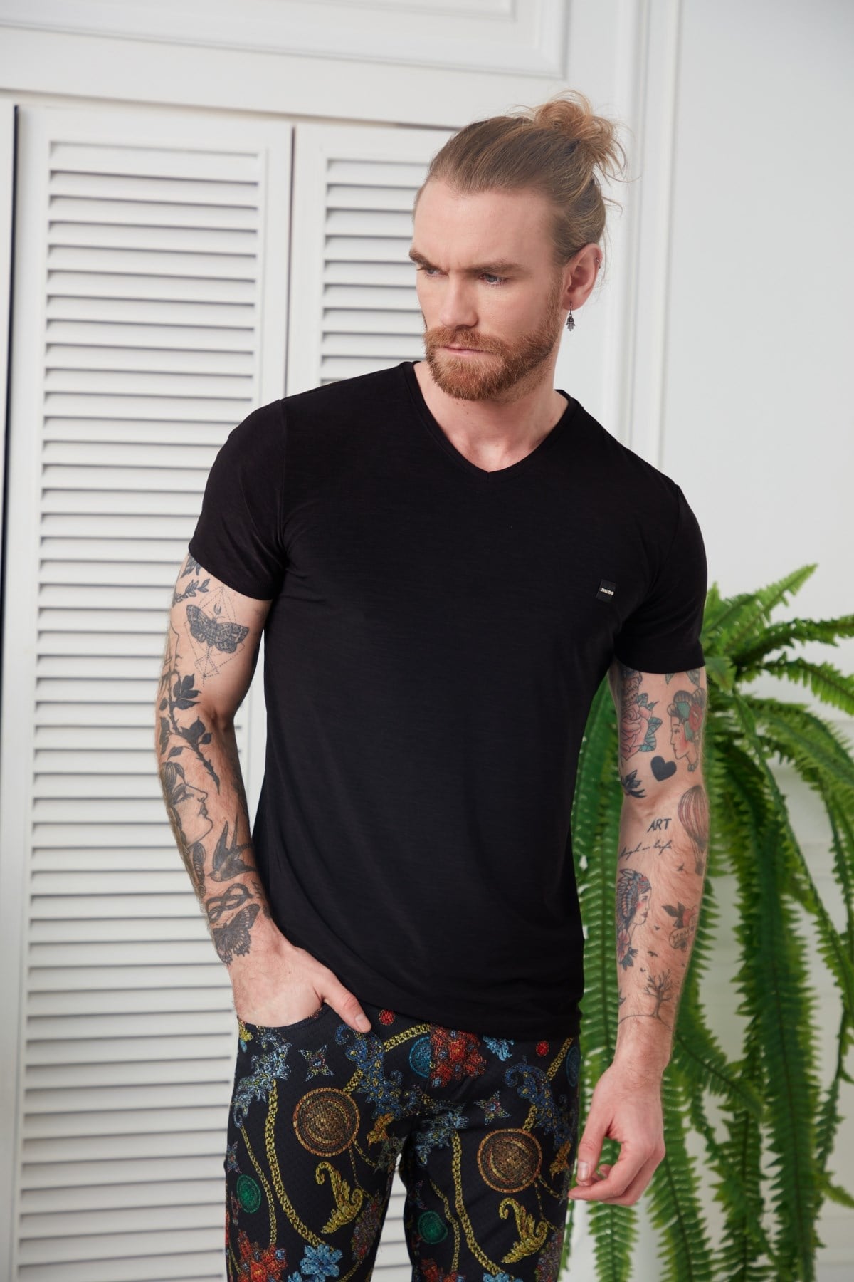 Flamlı V Yaka Parlak Hardal T-Shirt