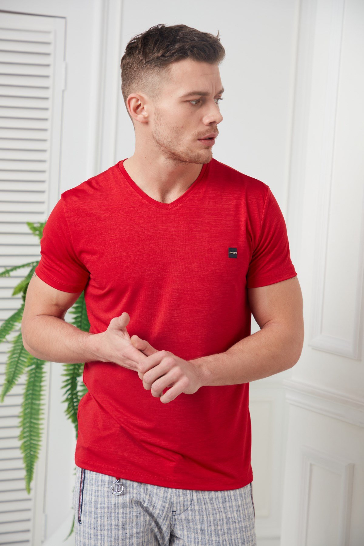 Flamlı V Yaka Parlak Hardal T-Shirt