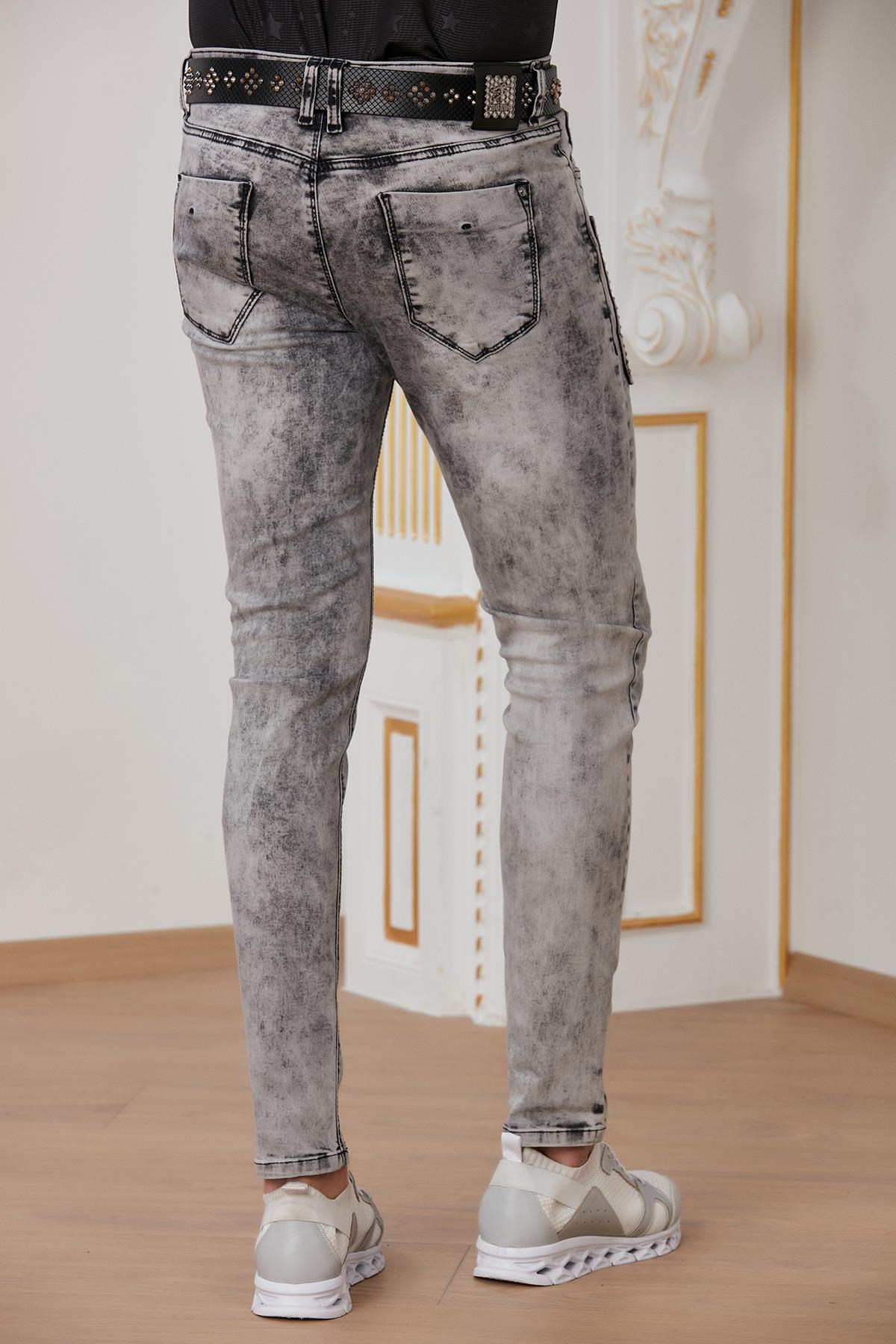 Gri Metal Çakmalı Taşlamalı Jean Pantolon