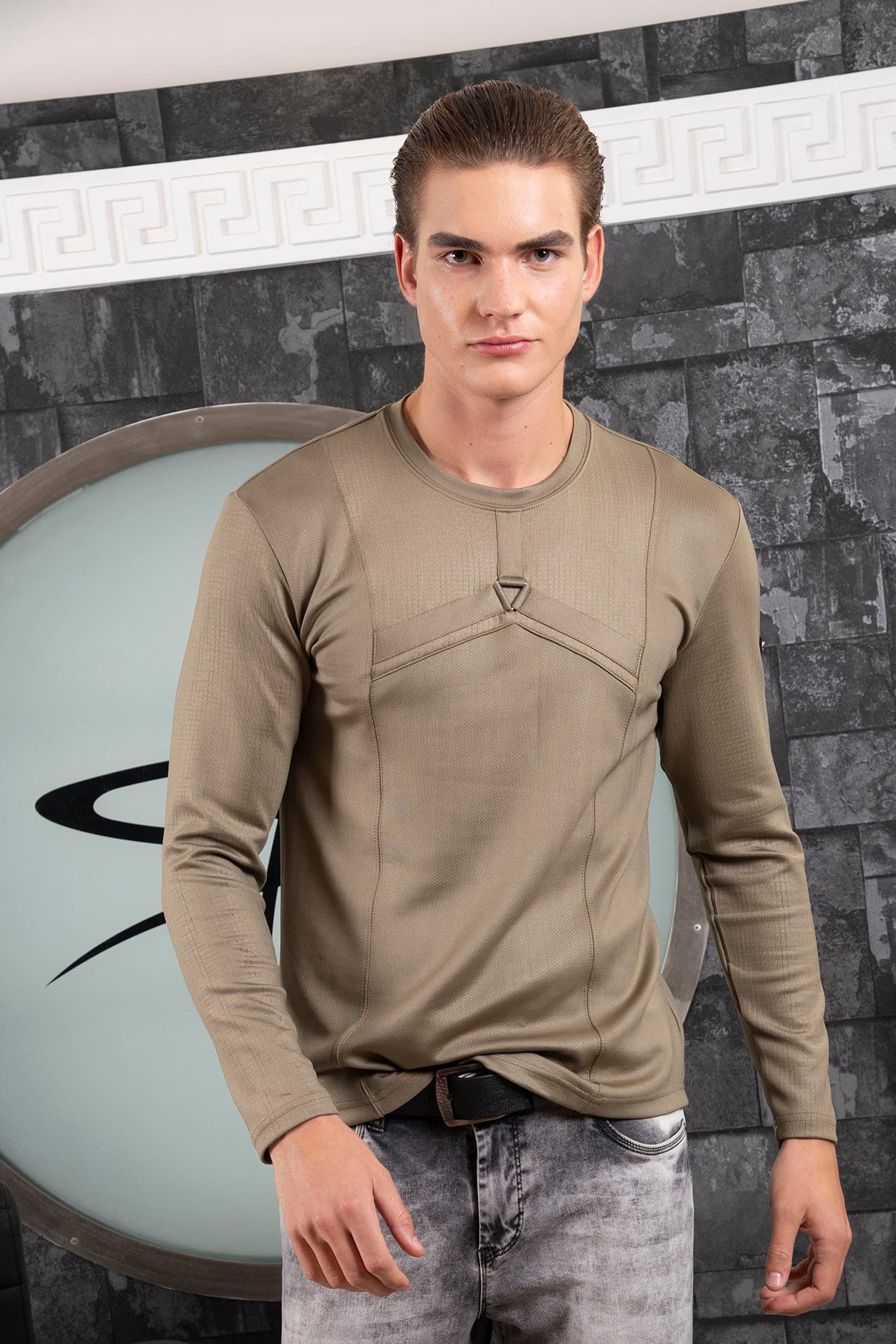 Haki Detaylı Sweatshirt