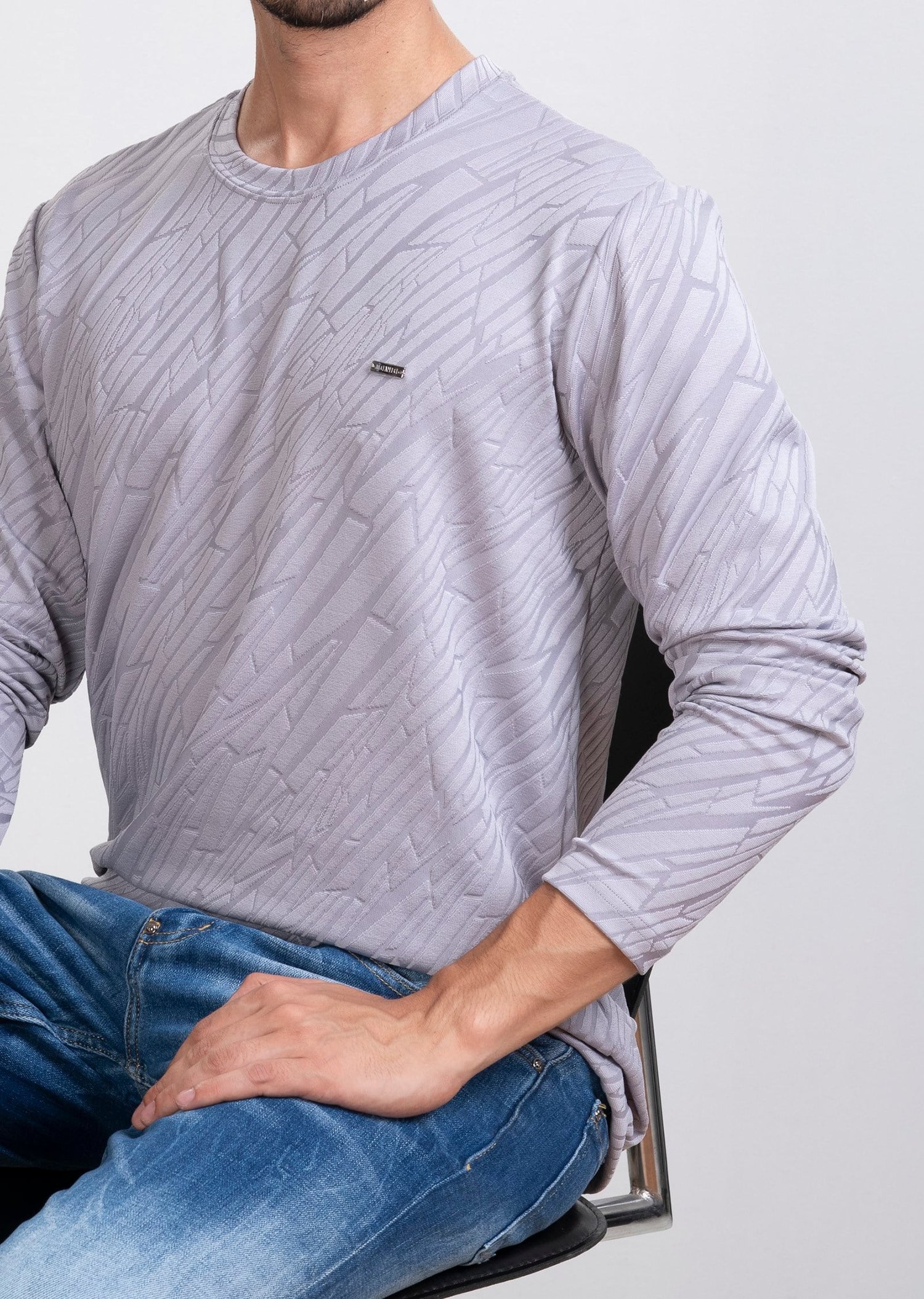 Kabartma Dokulu Gri Sweatshirt