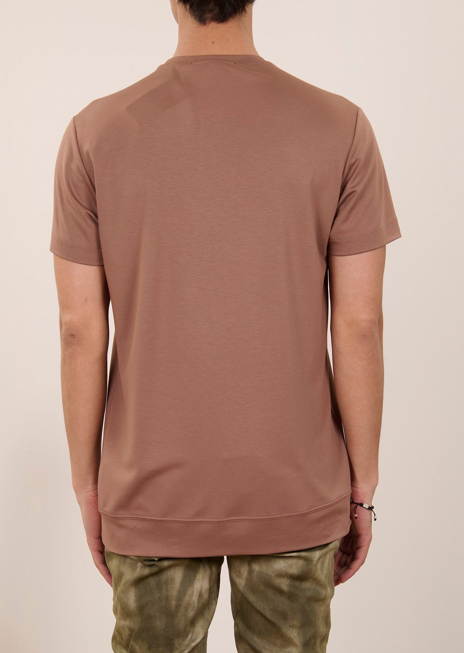 Kahve İnterlok Metal Logo Detaylı Bisiklet Yaka T-Shirt