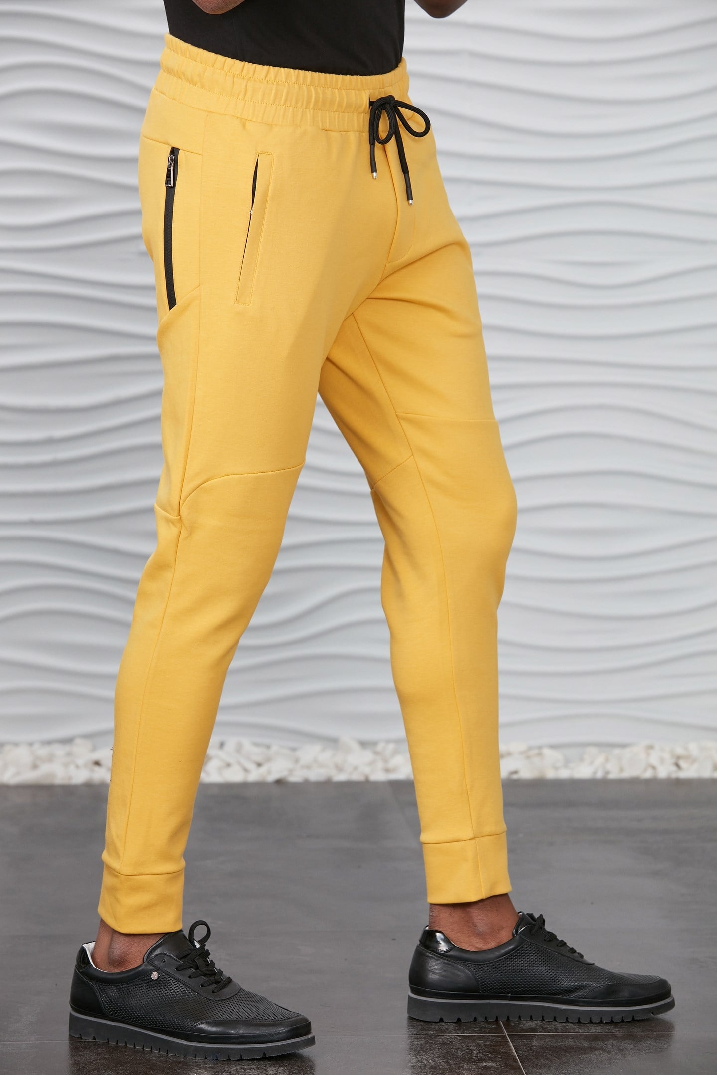Kırçıllı Sarı Parçalı Jogger Pantolon