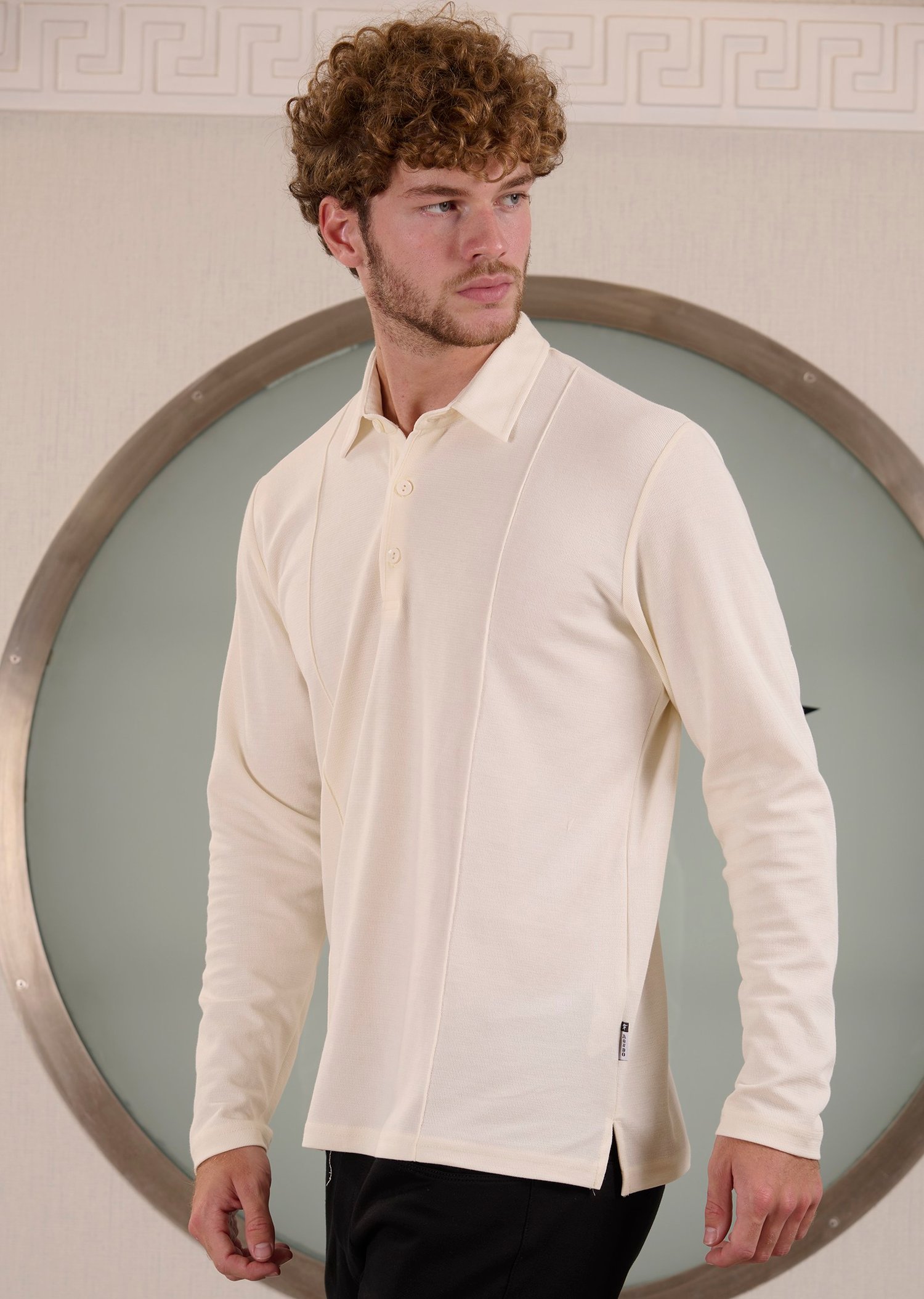 Kırık Beyaz Polo Yaka Nervürlü Örme Sweatshirt