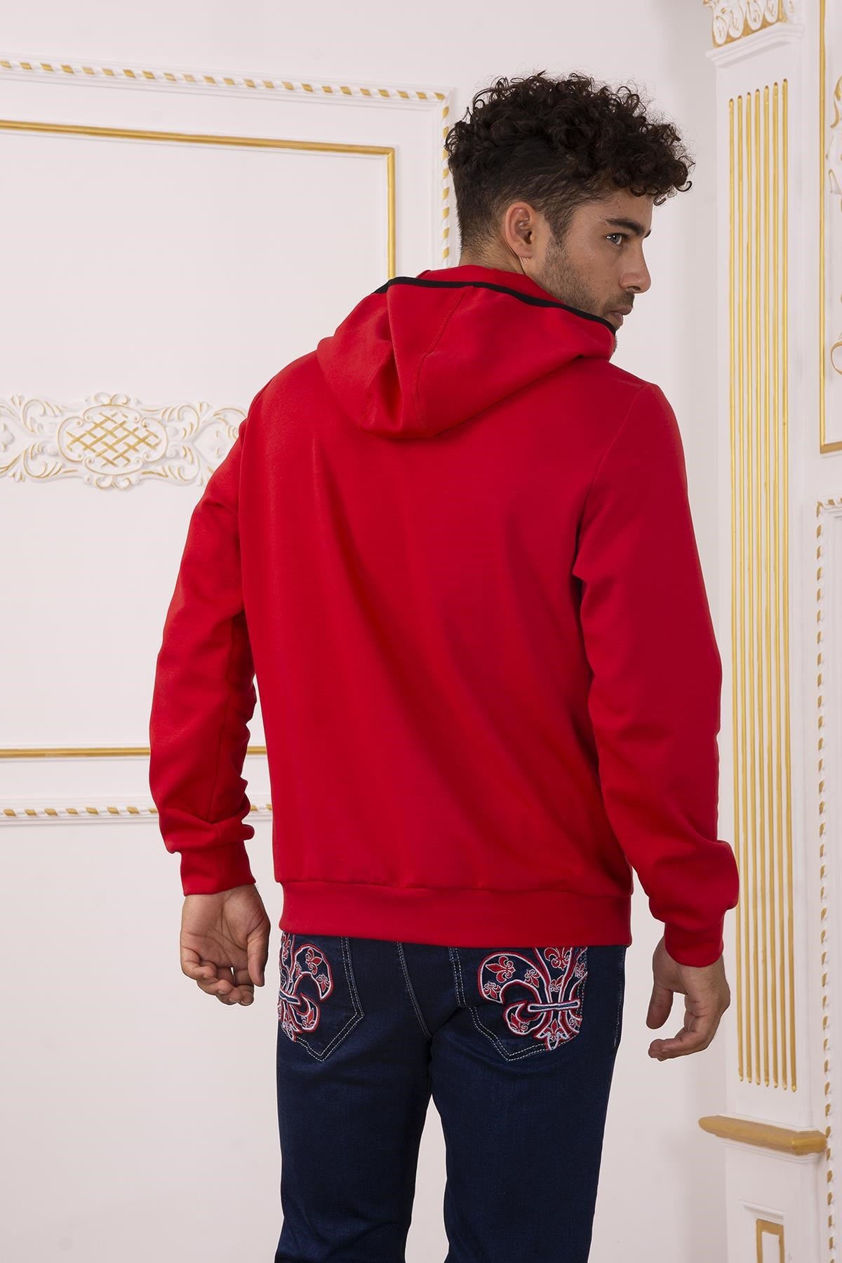Kırmızı Kapüşonlu Sweatshirt
