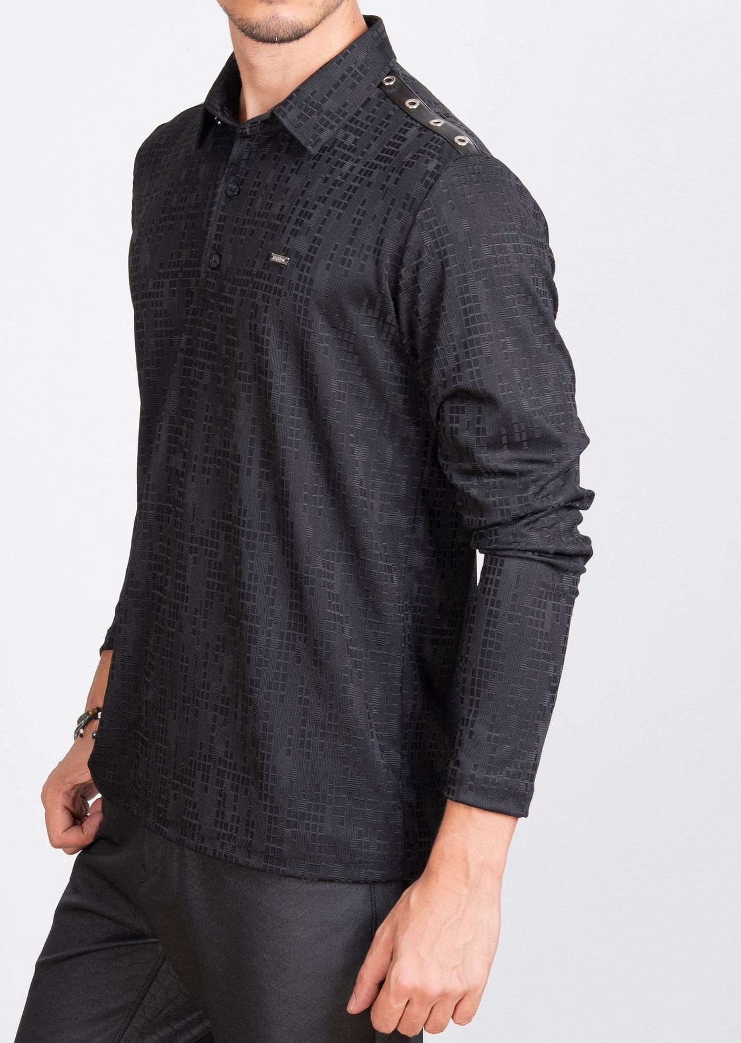 Kuş Gözü Detaylı Polo Yaka Siyah Sweatshirt