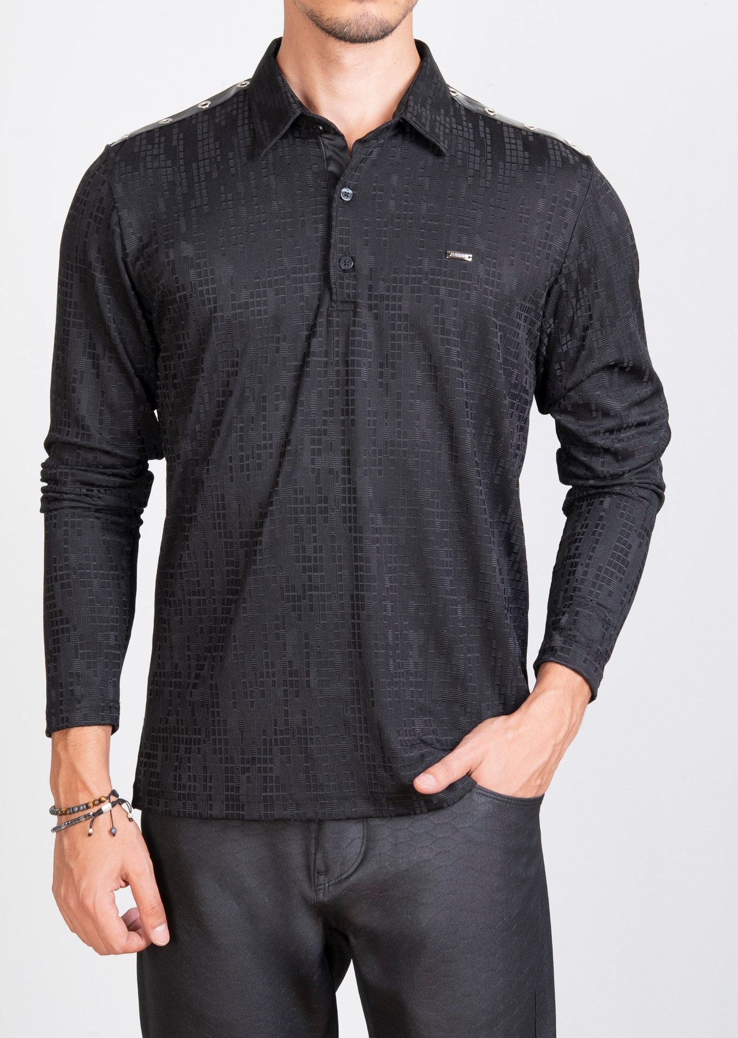 Kuş Gözü Detaylı Polo Yaka Siyah Sweatshirt