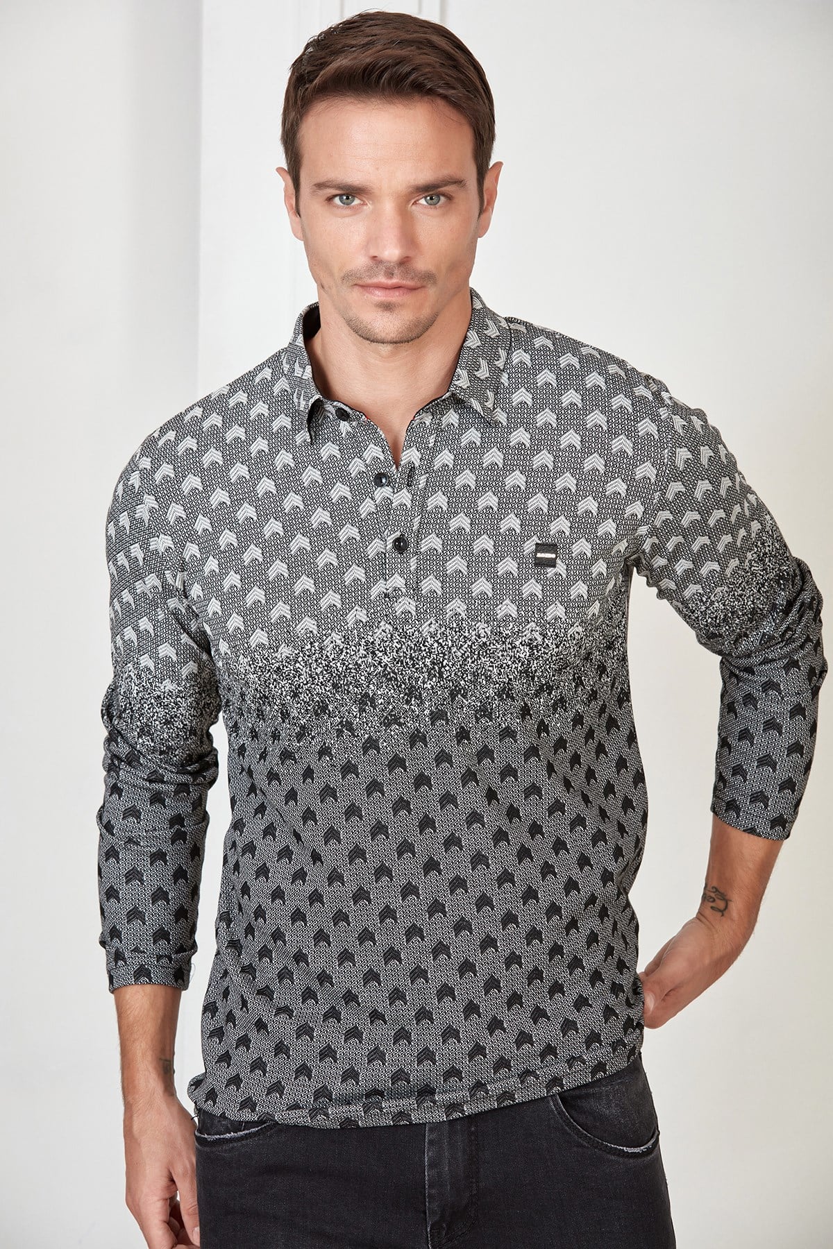 Lacivert-Bordo Renk Geçişli Çavuş Desenli Polo Yaka Sweatshirt