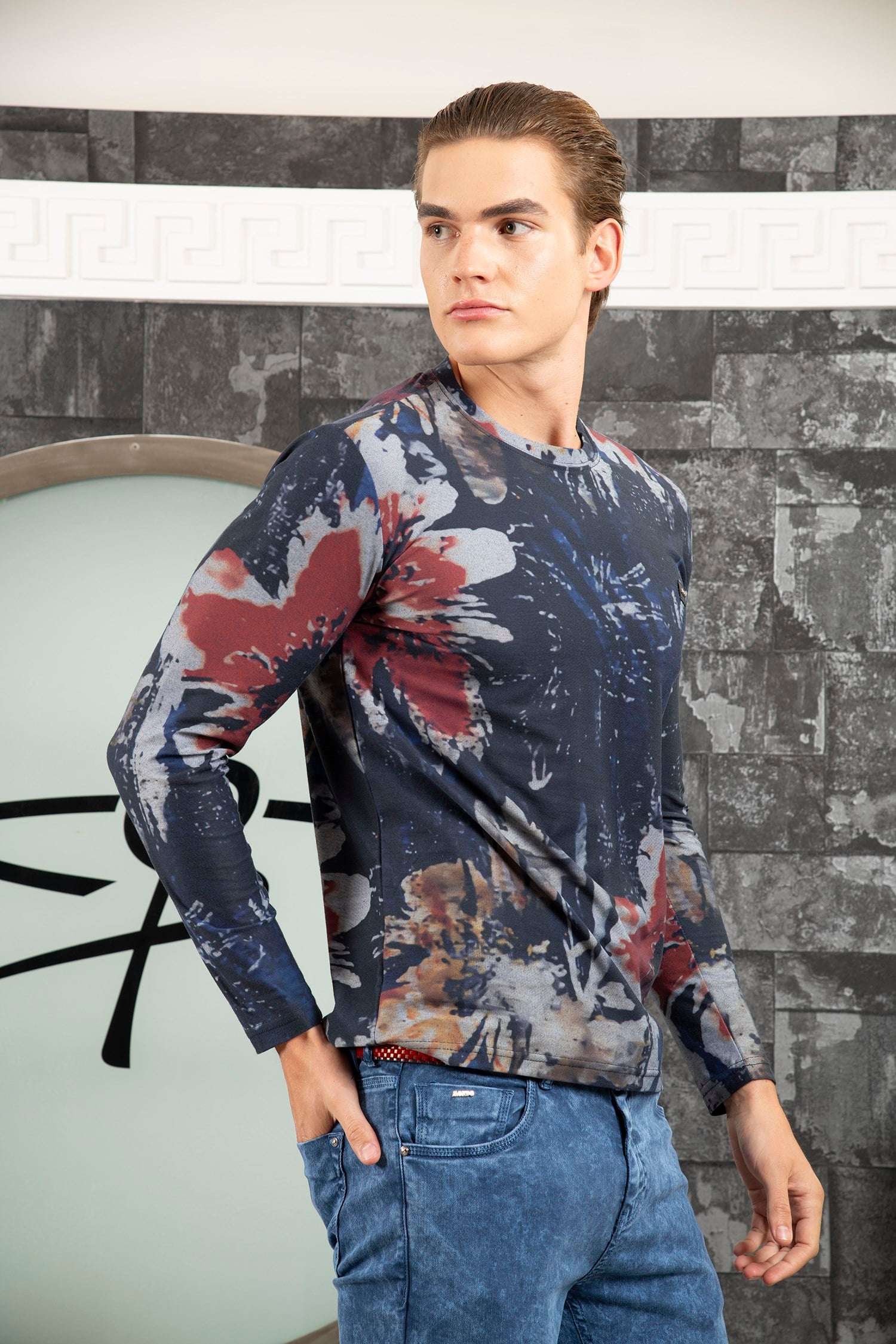 Lacivert Çiçek Desenli Sweatshirt