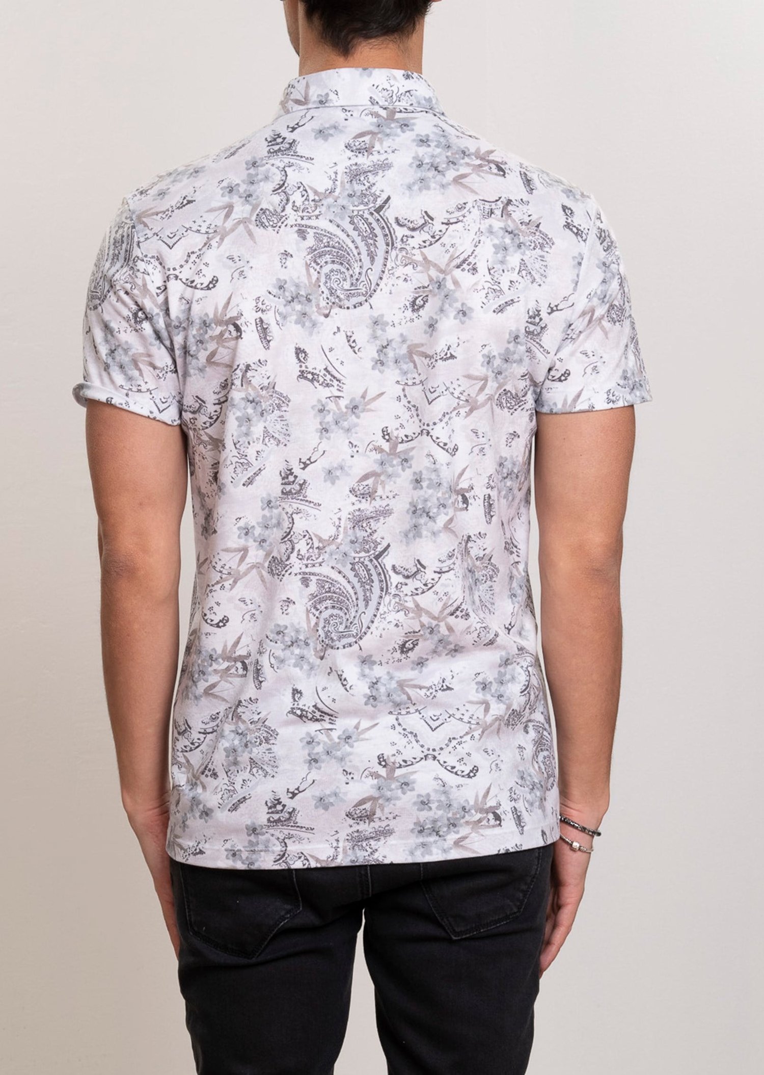 Mondo Desen Baskılı Beyaz Polo Yaka T-shirt